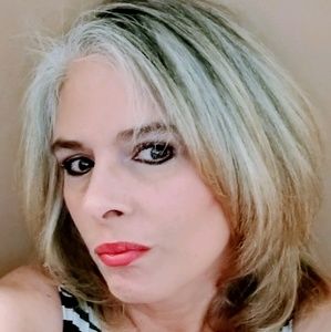 Meet your Posher, Shelli